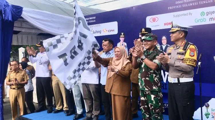 Wagub Sulteng Lepas Keberangkatan Ratusan Peserta Program Mudik Gratis