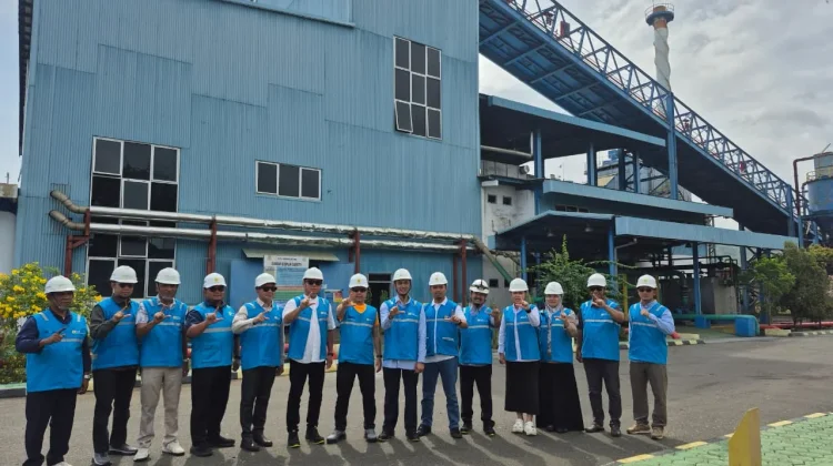 PLN Pantau PLTU Ampana Monitoring Keandalan Pasokan Listrik Selama Lebaran
