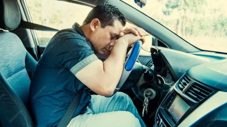 Pengemudi Wajib Waspada Microsleep meski Musik Keras