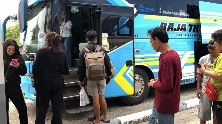 Terminal Tipe A Mamboro Catat Lonjakan Pemudik Arus Balik Lebaran 2026