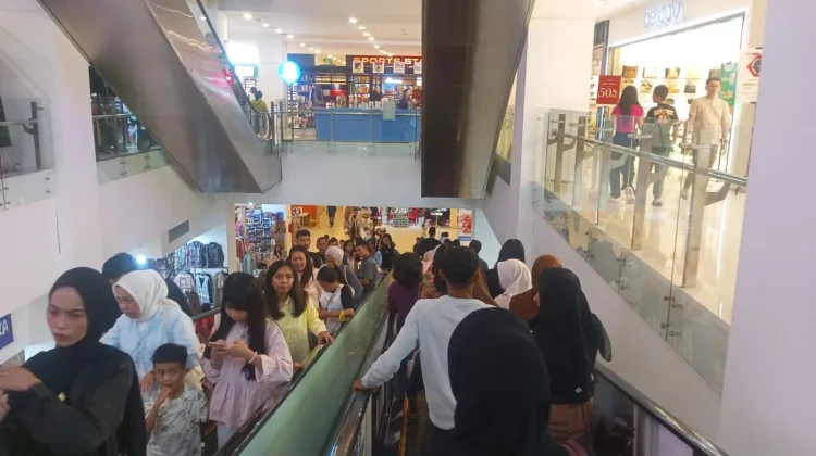 Hari Keempat Lebaran, PGM Palu Masih Dipadati Pengunjung