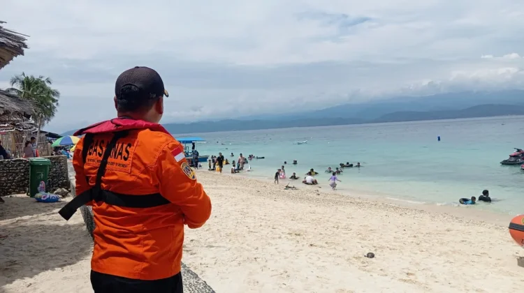 Pantau Tanjung Karang dan Taipa, Basarnas Palu Pastikan Objek Wisata Aman