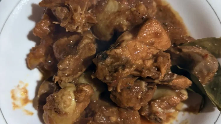 Bebek Palekko, Kenikmatan Kuliner dari Dapur Bugis