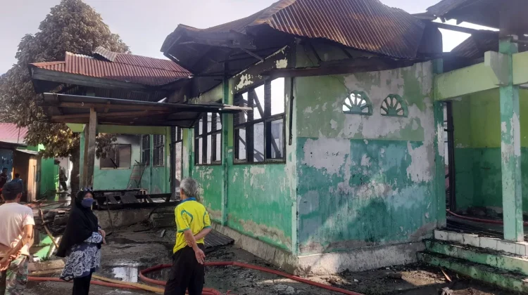 Dua Bangunan Muhammadiyah Palu Hangus Dilalap Sijago Merah