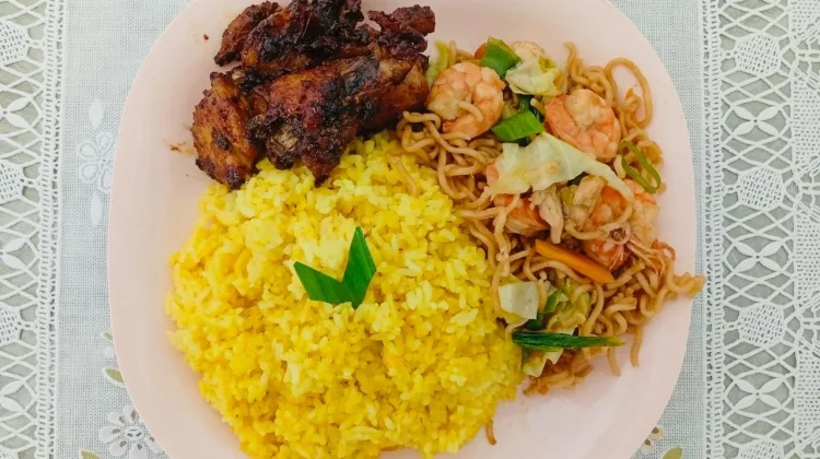 Nasi Kuning Rumahan yang Buat Rindu Masakan Ibu
