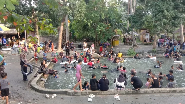 Wisata Permandian Bionga Ramai saat Penutup Libur Lebaran