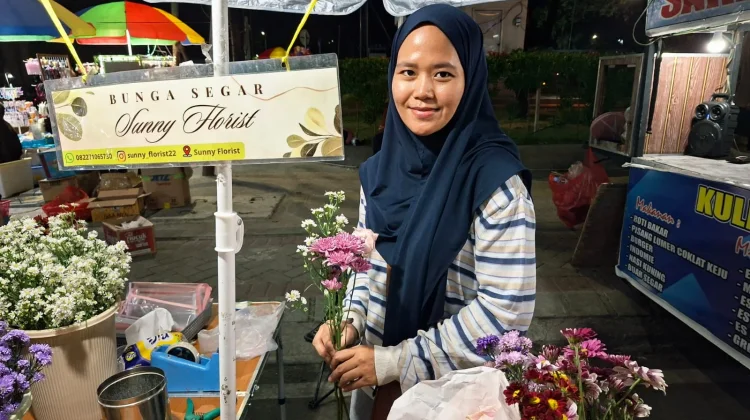 Bunga Segar Kian Diminati, Aster Jadi Favorit Warga Palu