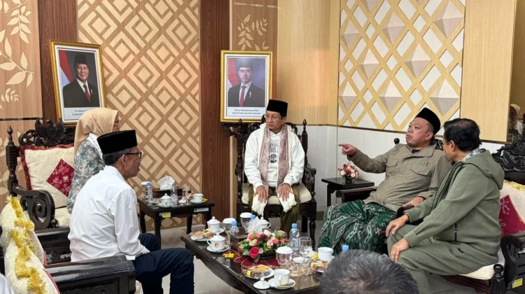 Rektor UIN Datokarama Dampingi Kunjungan Kerja Menag dan Menteri ATR di Palu
