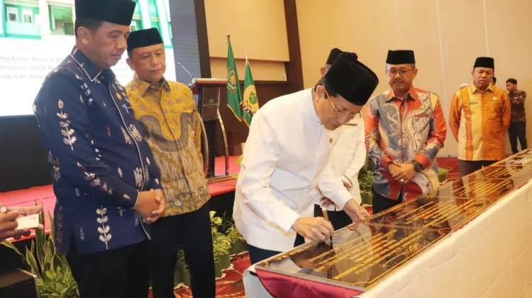 Menteri Agama Lantik Pengurus BP4 Sulteng, Resmikan KUA dan Madrasah SBSN 2025