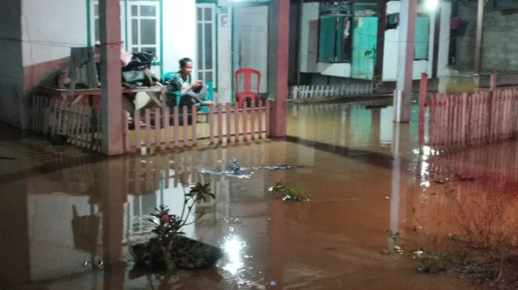Banjir Terjang Moutong dan Taopa, Ratusan Warga Terdampak