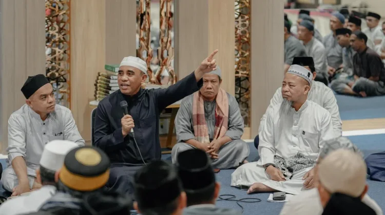 Retret Kepala Sekolah, Anwar Hafid Dorong Pendidikan Berbasis Masjid di Sulteng