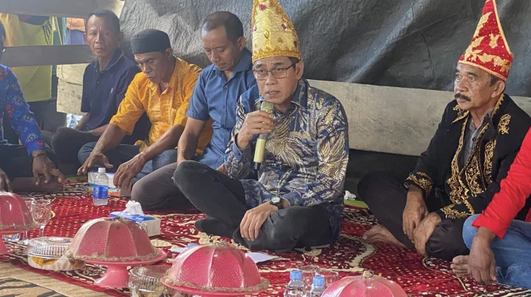 Bupati Parimo Dukung Pelestarian Adat dan Pembangunan Rumah Adat di Tomini
