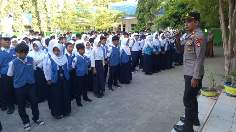 Polres Sigi Edukasi Hukum Siswa SMPN 4 Sigi Cegah Perundungan