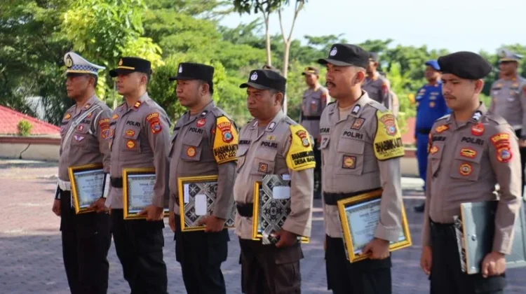 Enam Personel Polres Donggala Terima Penghargaan Dedikasi dan Kinerja Baik