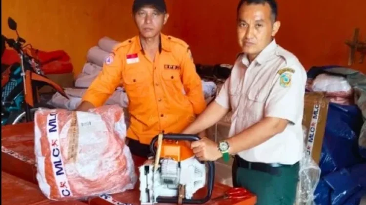 BPBD Parimo Terima Bantuan Perahu dan Logistik Dari BNPB