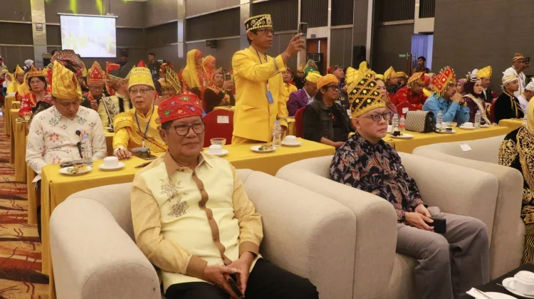 Wabup Poso Dorong Penguatan Peran Adat dalam Pembangunan Daerah
