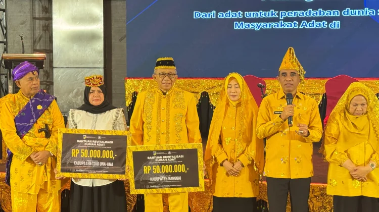 Wabup Touna Hadiri Silaturahmi Adat se-Sulteng di Palu