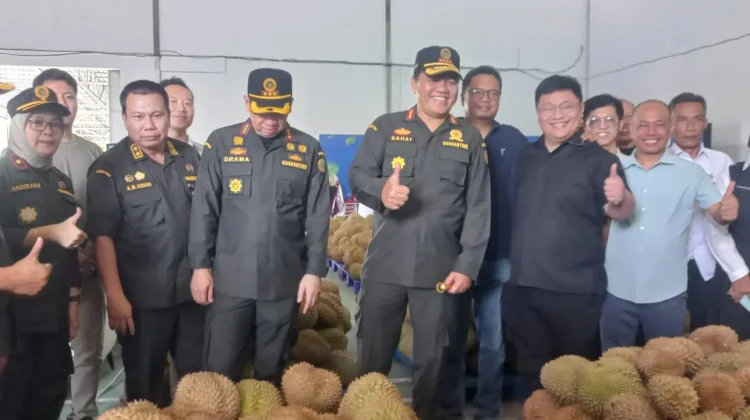 Kepala Badan Karantina Indonesia Dorong Sulteng Jadi Eksportir Utama Durian