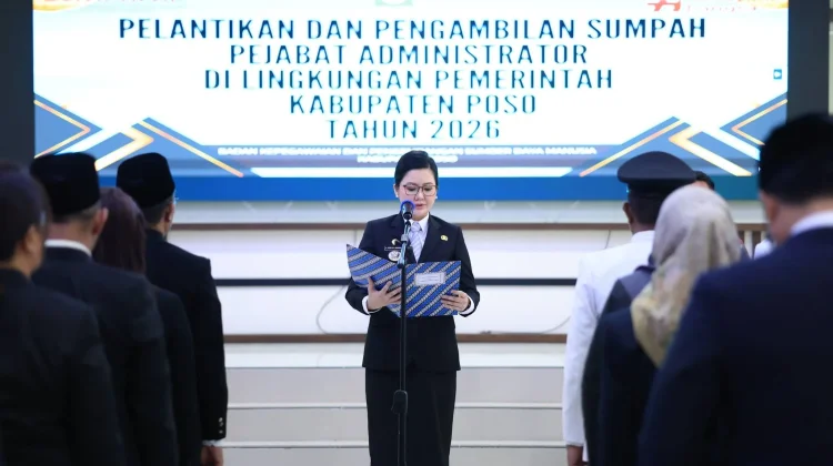 Enam Puluh Satu Pejabat Eselon Tiga Dilantik, Pemkab Poso Perkuat Birokrasi