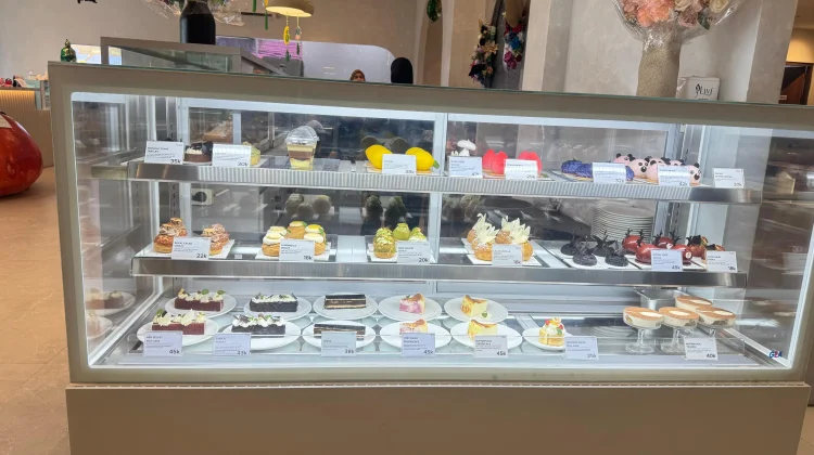 Kafe Patisserie Hits Ramaikan Kota Palu