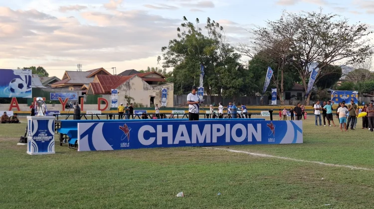 Gubernur Sulteng Upayakan Pembinaan Atlet Sepak Bola Berkelanjutan
