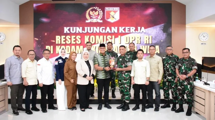 Terima Kunjungan Komisi I DPR RI, Pangdam 23 Palaka Wira Paparkan Kesiapan Satuan