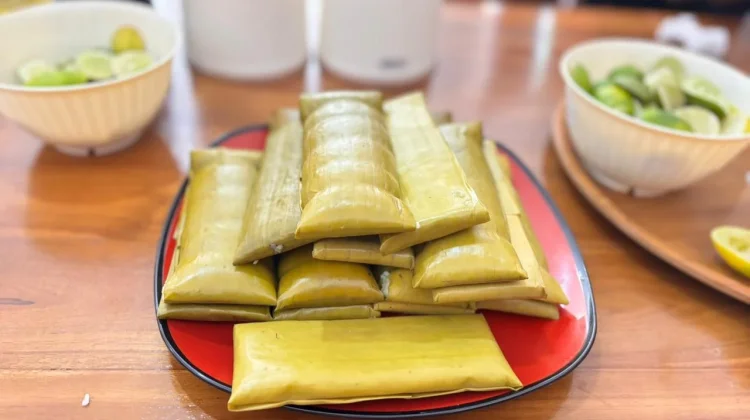 Burasa, Kuliner Sulawesi yang Tetap Eksis