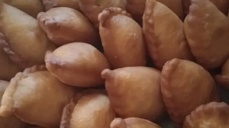 Jajanan Tradisional Panada masih Menjadi Primadona