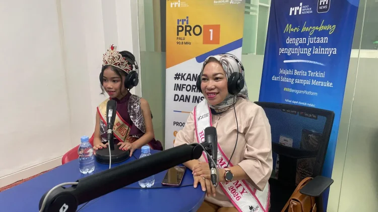 Kompak Bersama Ibu , Audrey Harumkan Nama Sulteng lewat Modeling