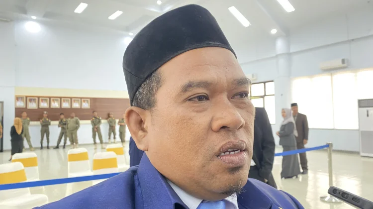 Angggota DPRD Dorong Pemkab Donggala Serius Tingkatkan Kesejahteraan Buruh