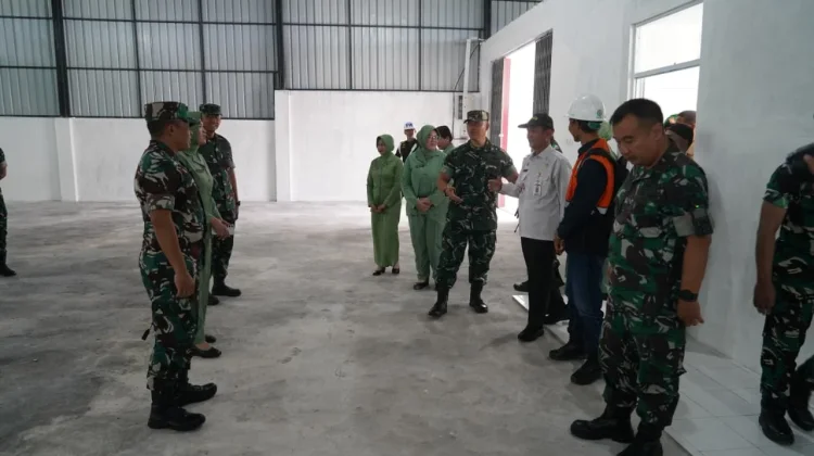 Perkuat Ekonomi Desa, Danrem 132 Tadulako Tinjau KDKMP di Luwuk Banggai
