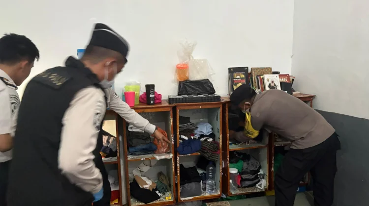 LPKA Palu dan Polsek Palu Selatan Geledah Kamar Hunian Wujudkan Bebas Halinar