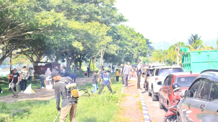 Bupati Parimo Kerja Bakti Massal, Wujudkan Lingkungan Bersih