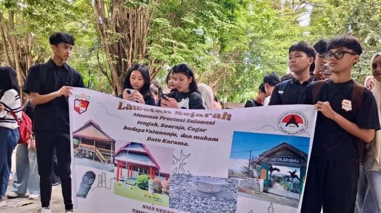 Perdalam Sejarah Daerah, Siswa SMAN 1 Palu Kunjungi Museum Sulteng