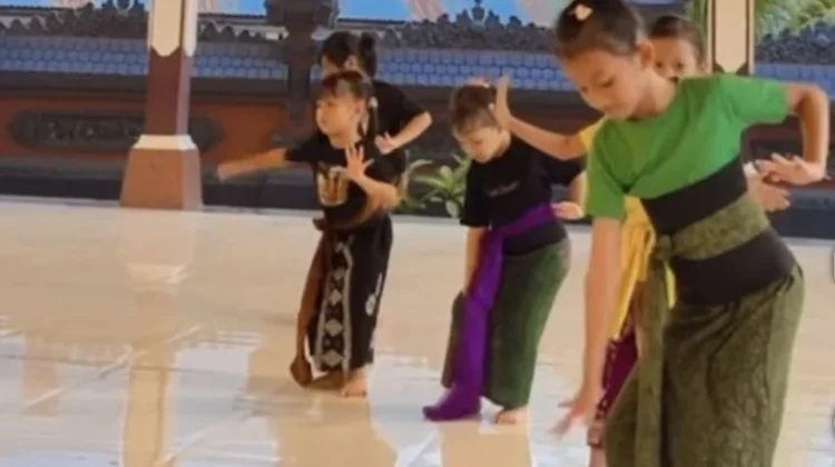 Mengenal Budaya Tradisional Melalui Tarian Daerah
