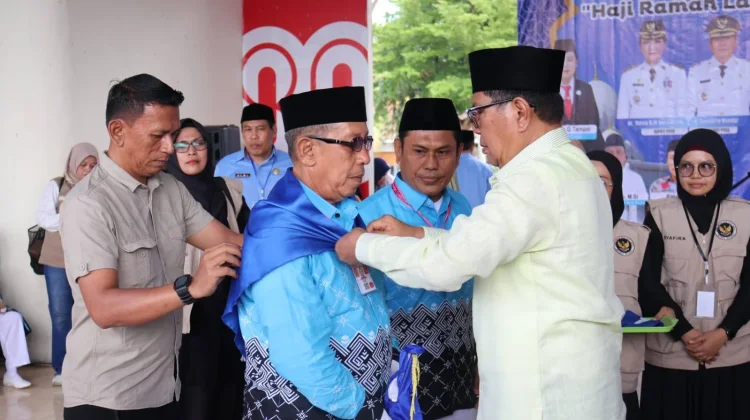 Ratusan Jemaah Calon Haji Poso Diberangkatkan, Wabup Sampaikan Empat Pesan Pentin