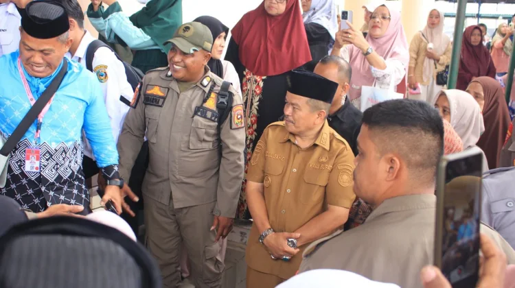 Wakil Bupati Parimo Lepas Jamaah Calon Haji Parigi Moutong 2026