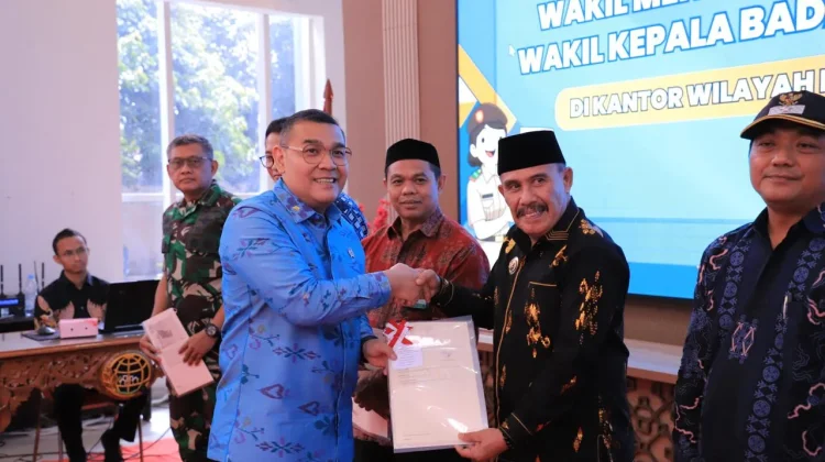 Pemkab Donggala Terima Enam Sertifikat Aset dari ATR/BPN