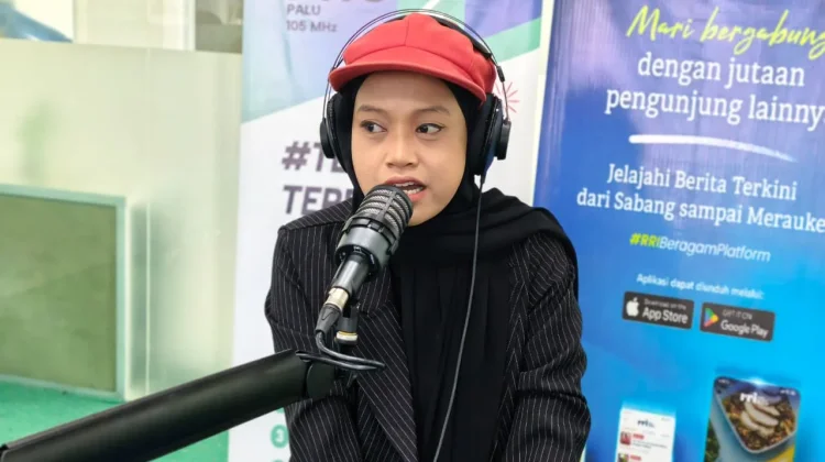Anita Febriani Bagikan Semangat Berkesenian