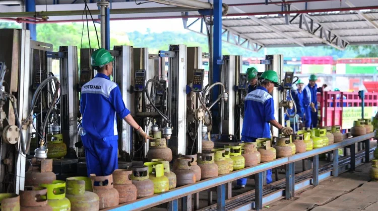 Pertaminta Tambah Pasokan LPG 3 Kg di Sulawesi Selama Libur Panjang