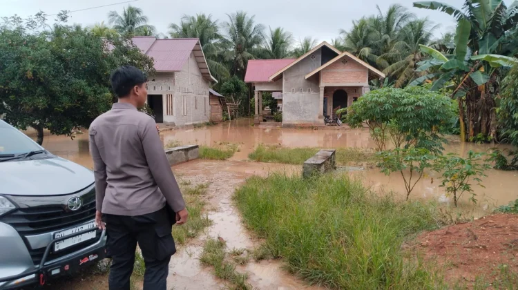 Banjir Rendam 43 Rumah, Kapolsek Bolano Lambunu Imbau Warga Waspada