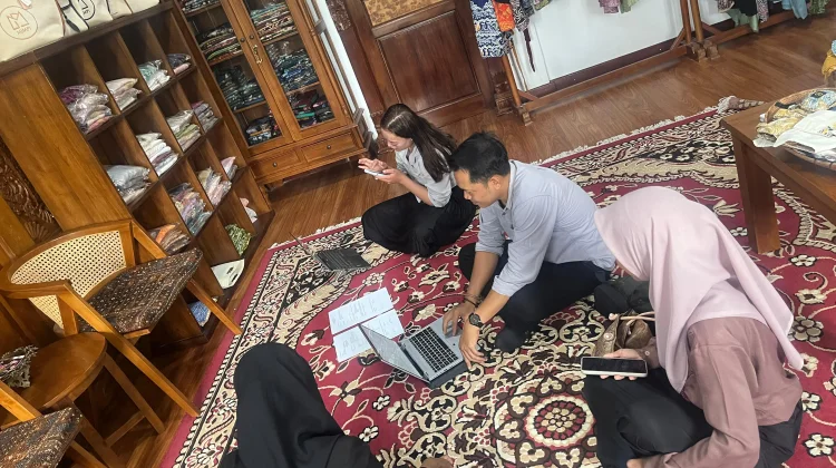 Kolaborasi Teknologi dan Budaya, UNTAD Perkuat Eksistensi Batik Donggala