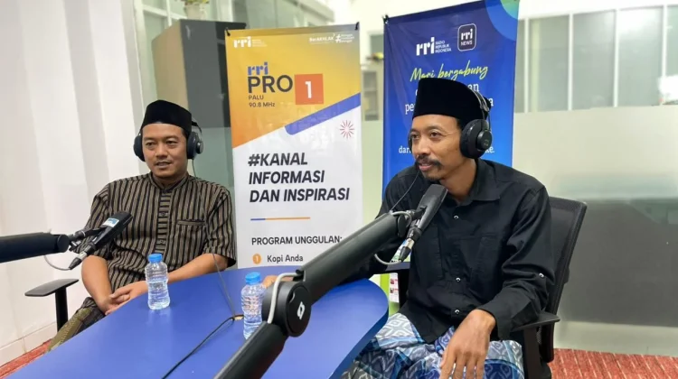 Ngopi, Ngobrol, Ngaji: Cara Unik Mengajak Bapak-Bapak Kembali ke Majelis