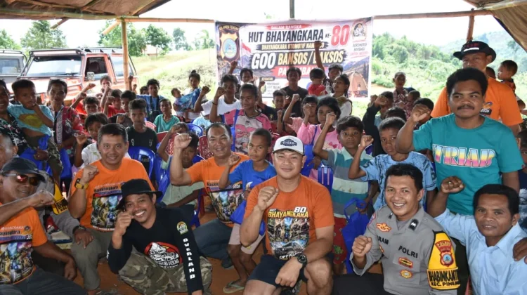 Bhayangkara Otomotif Nambaso Salurkan Bansos ke Pelosok Donggala