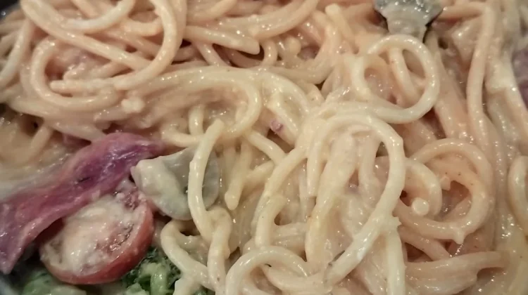 Sensasi Gurih dalam Setiap Gigitan, Spaghetti Creamy Jadi Primadona Cafe