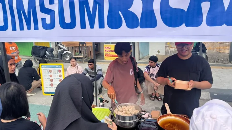 Dimsum Jadi Buruan Pengunjung CFD di Kota Palu