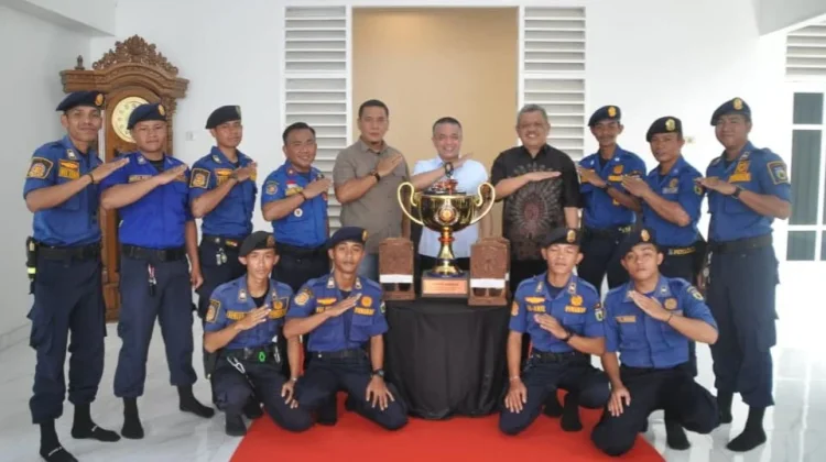 Damkarmat Palu Raih Juara Umum Regional Firefighter Skill Competition 2026