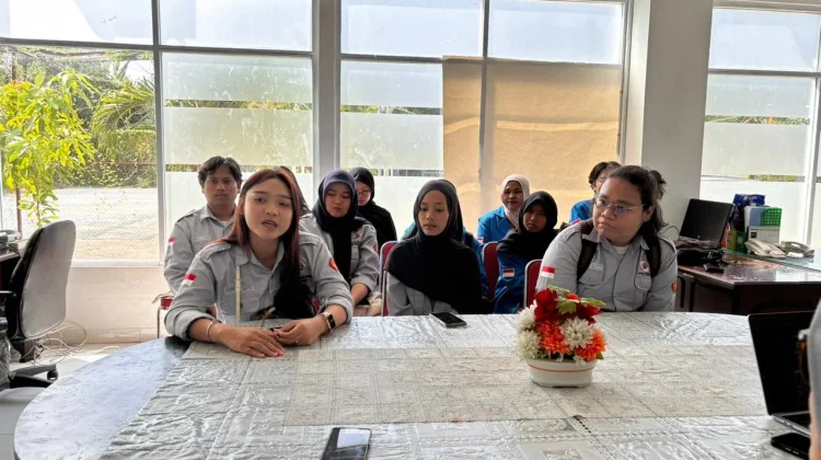 Pelajari Dunia Penyiaran, Mahasiswa Untad Kunjungi RRI Palu