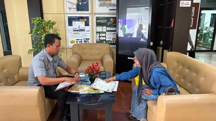 Urus Administrasi ke China, Warga Sulteng Manfaatkan Sertifikat Apostille