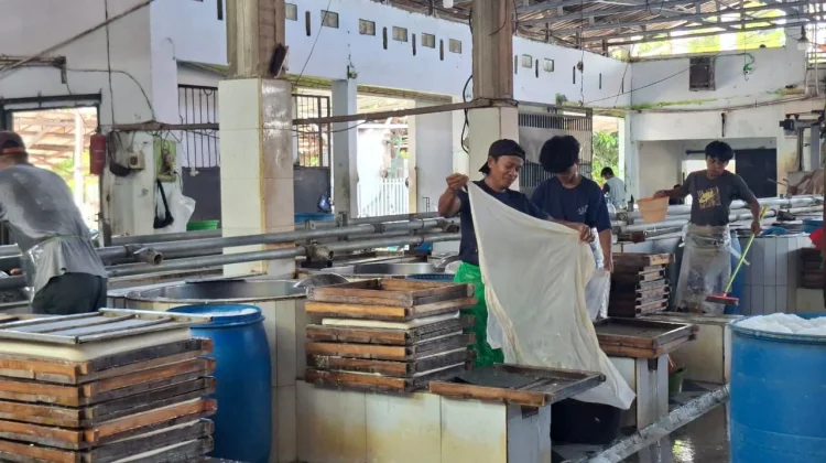 Pengusaha Tahu Tempe Palu Keluhkan Lonjakan Harga Kedelai Impor
